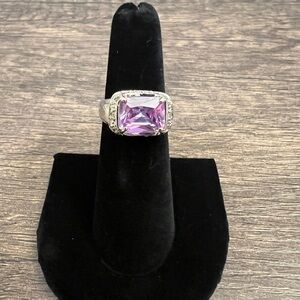 Lia Sophia vintage Silvertone Ring with Purple Gemstone size 6 EUC